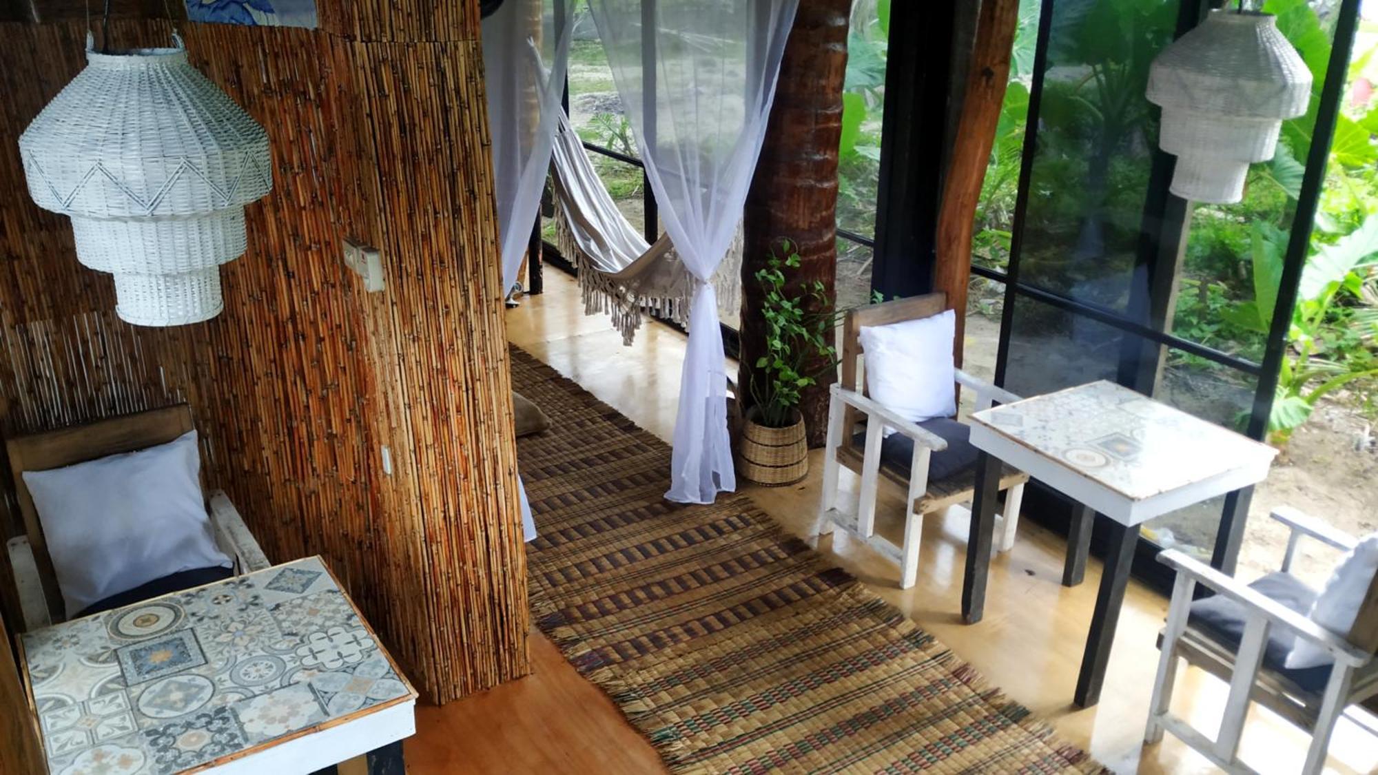 Tarzan'S House Hotel Хенерал Луна Екстериор снимка