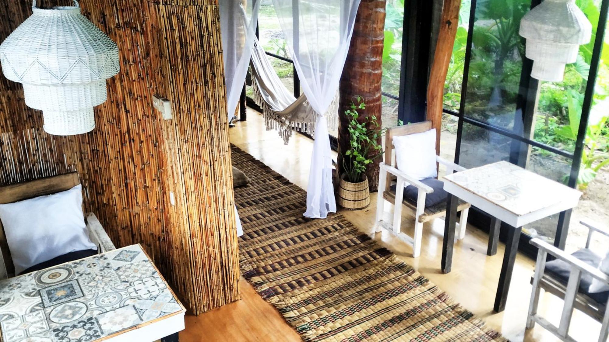 Tarzan'S House Hotel Хенерал Луна Екстериор снимка